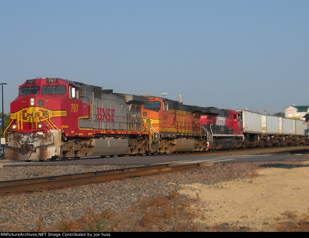 BNSF 767 East